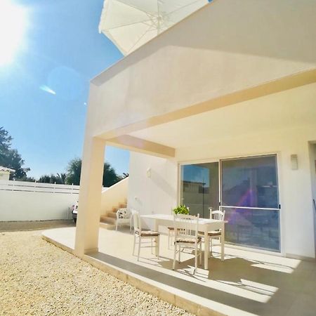 Dolcevitasuites - Modern 3 Bdr Villa In S. Lorenzo Рейтани Экстерьер фото