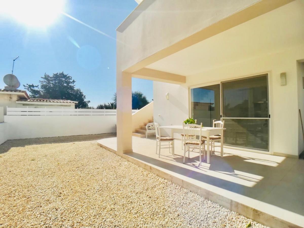 Dolcevitasuites - Modern 3 Bdr Villa In S. Lorenzo Рейтани Экстерьер фото