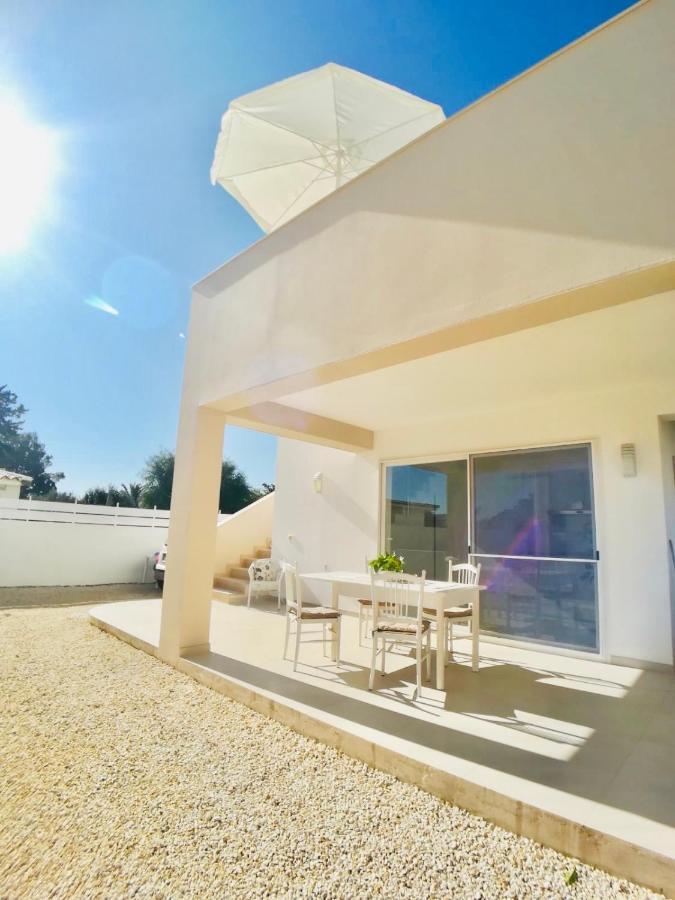 Dolcevitasuites - Modern 3 Bdr Villa In S. Lorenzo Рейтани Экстерьер фото