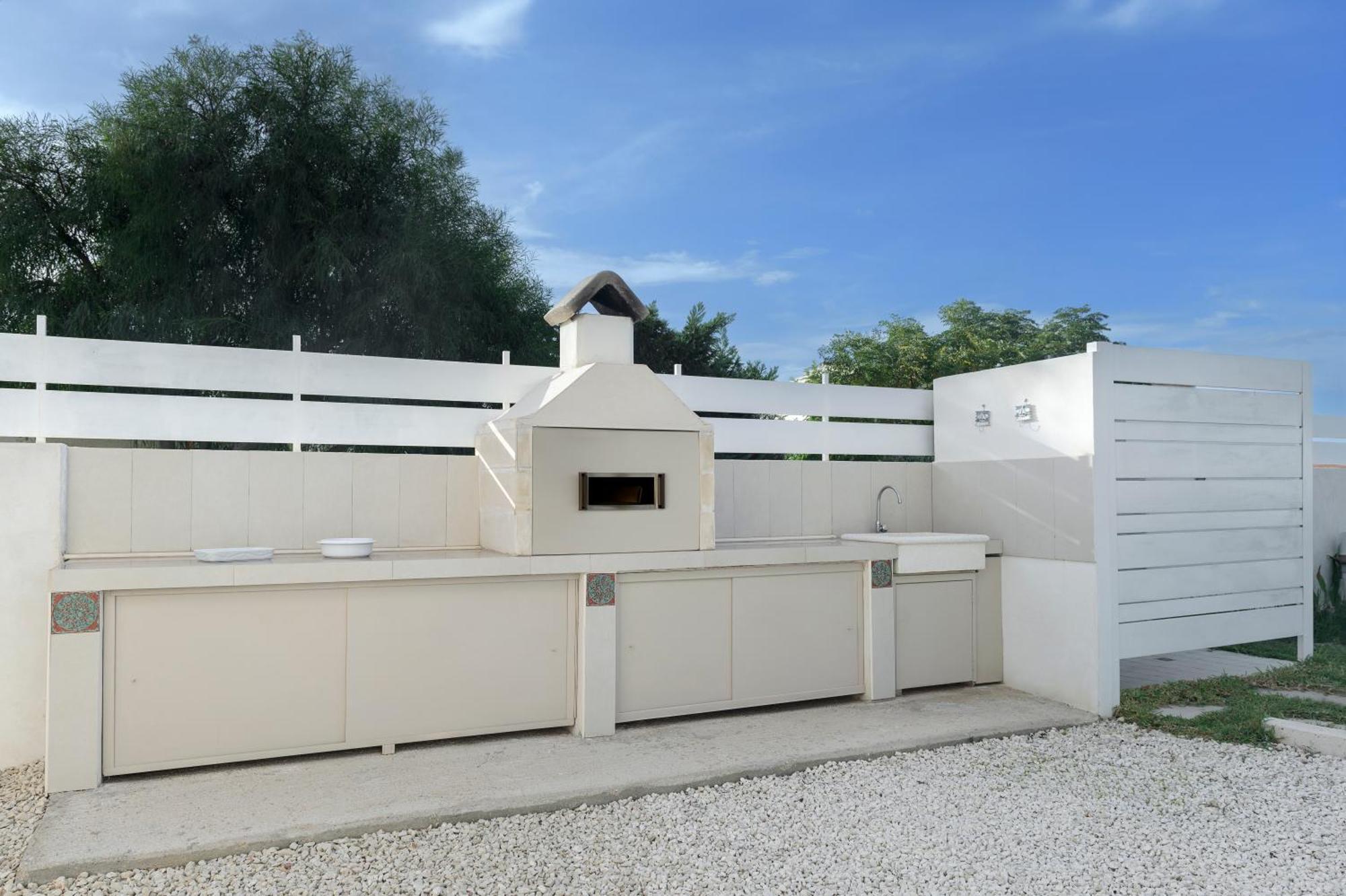 Dolcevitasuites - Modern 3 Bdr Villa In S. Lorenzo Рейтани Экстерьер фото
